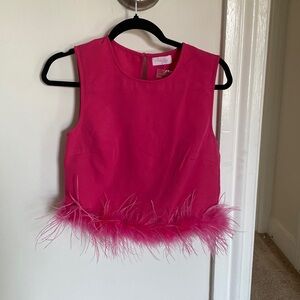 Cropped tank with feather bottom